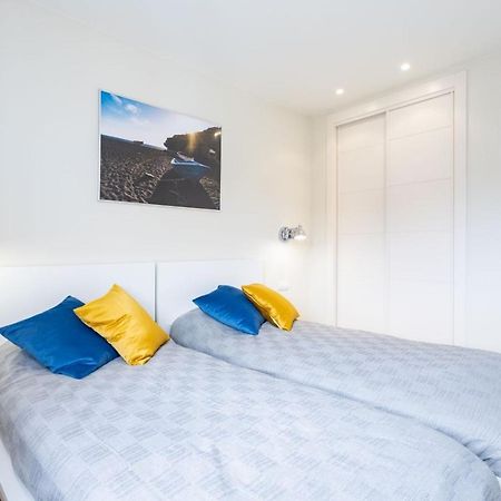 Sunny Castillo Apartment Коста-де-Антигуа Экстерьер фото