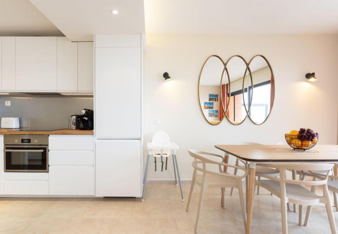 Sunny Castillo Apartment Коста-де-Антигуа Экстерьер фото